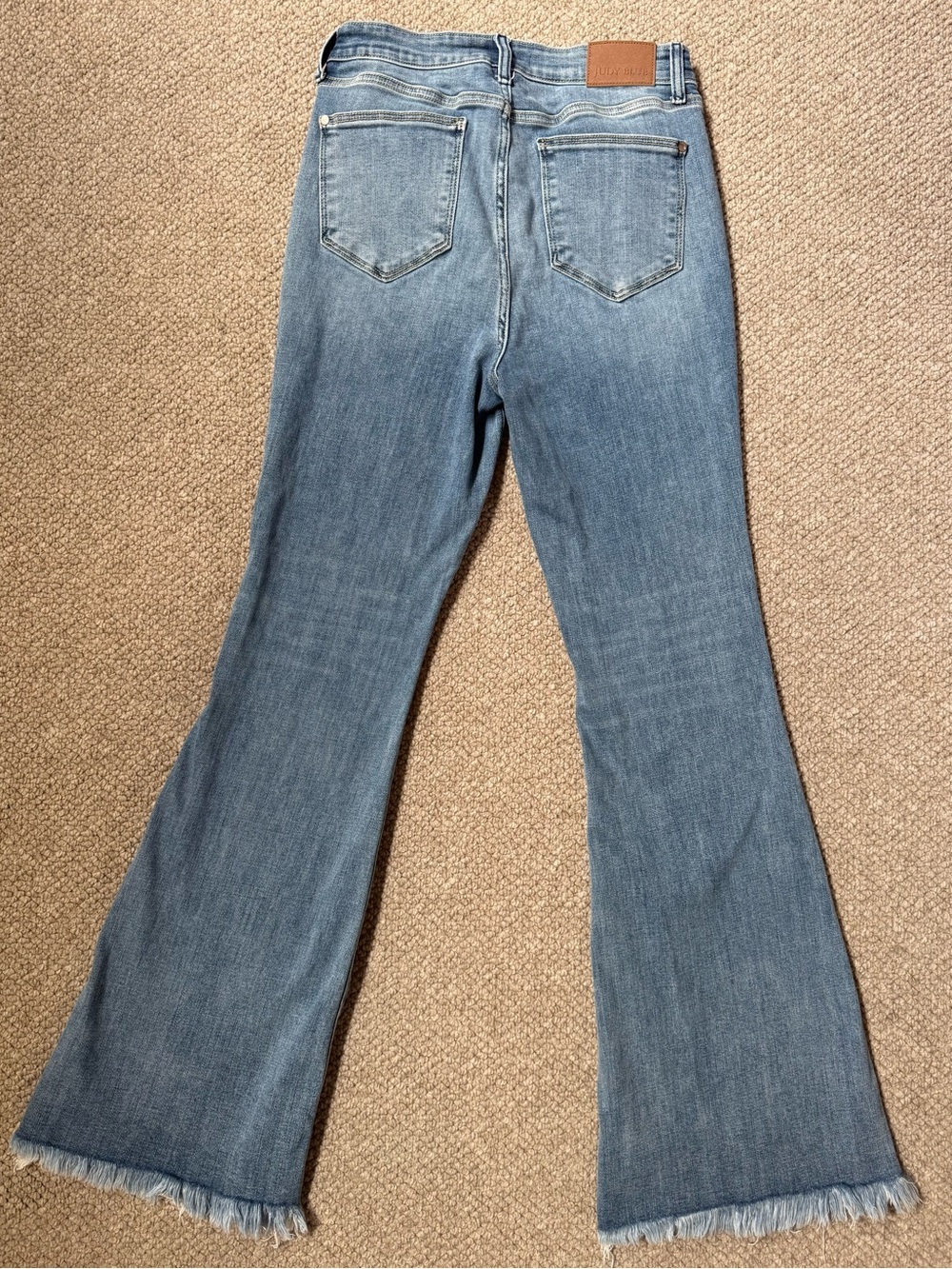 JUDY BLUE HIGH WAISTED FLARE FRONT PINTUCK DETAIL & FRAY HEM size 9/29 - Picture 7 of 7